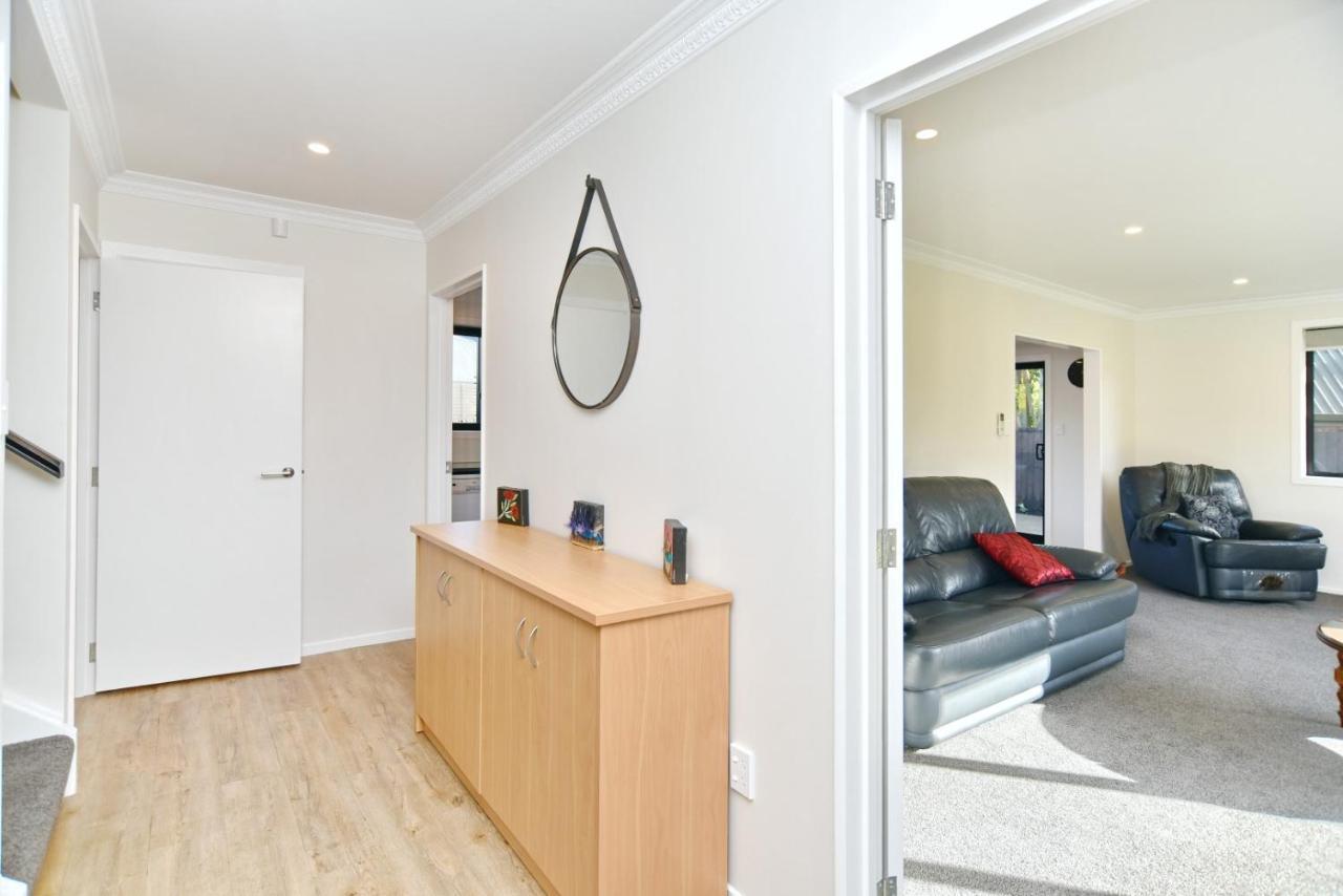 Lavandula 3 - Christchurch Holiday Homes Экстерьер фото